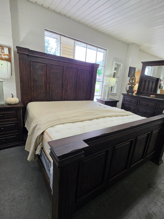 Colorado Marquis Brown 5pc King Bedroom Set