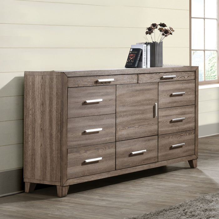 Harrisburg - 9 Drawer Dresser - Walnut