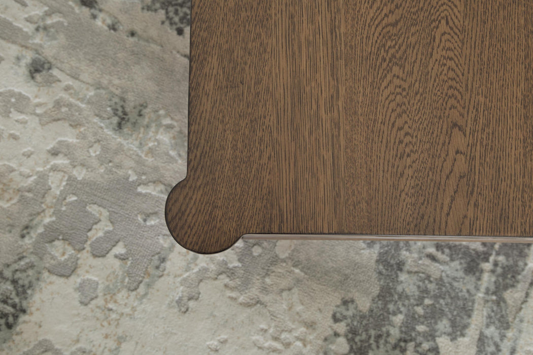 Roanhowe Rectangular Cocktail Table